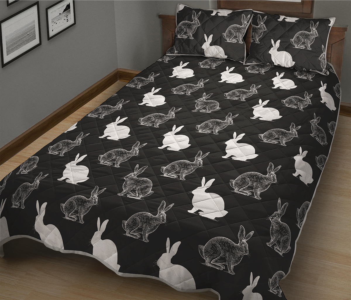 Black And White Rabbit Pattern Print Quilt Bed Set
