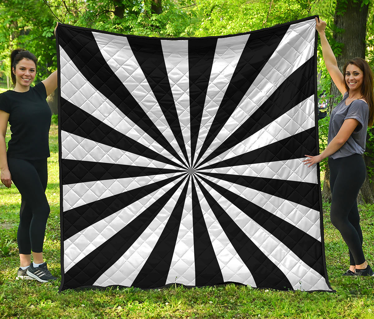 Black And White Radial Rays Print Quilt
