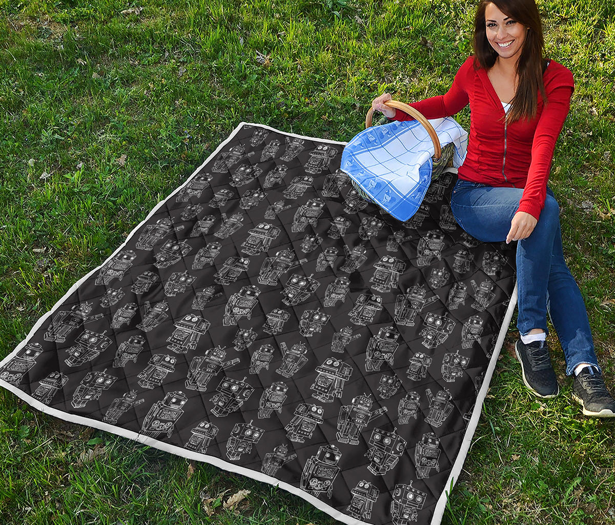 Black And White Robot Pattern Print Quilt