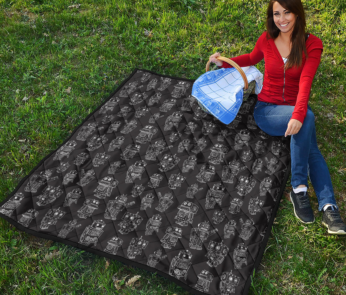 Black And White Robot Pattern Print Quilt