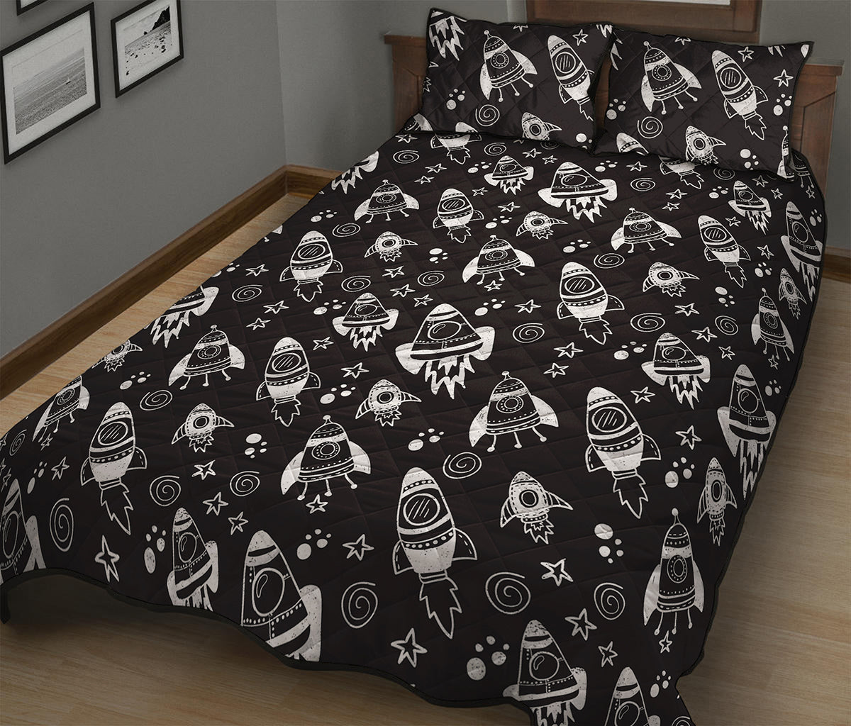 Black And White Rocket Pattern Print Quilt Bed Set