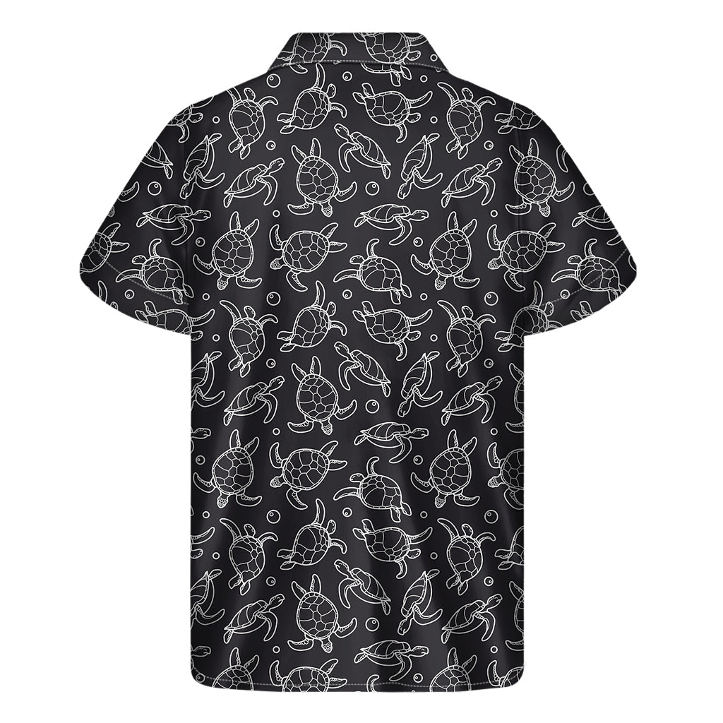 Black And White Sea Turtle Pattern Print Men's Short Sleeve Shirt
