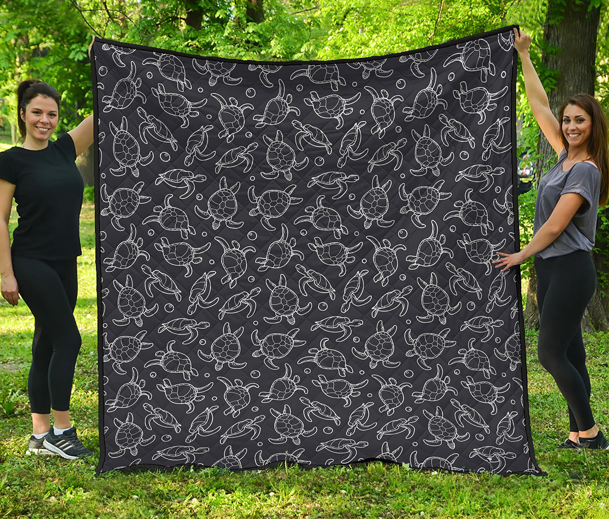 Black And White Sea Turtle Pattern Print Quilt