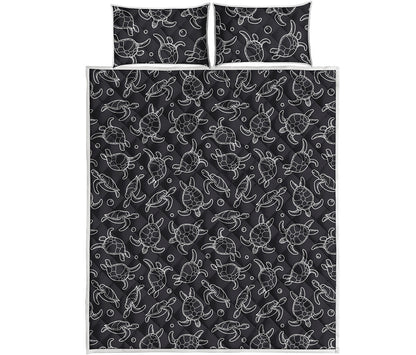 Black And White Sea Turtle Pattern Print Quilt Bed Set