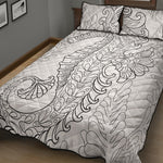 Black And White Seahorse Print Quilt Bed Set
