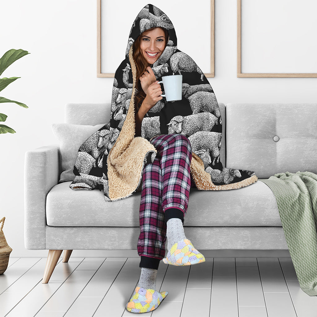 Black And White Sheep Pattern Print Hooded Blanket
