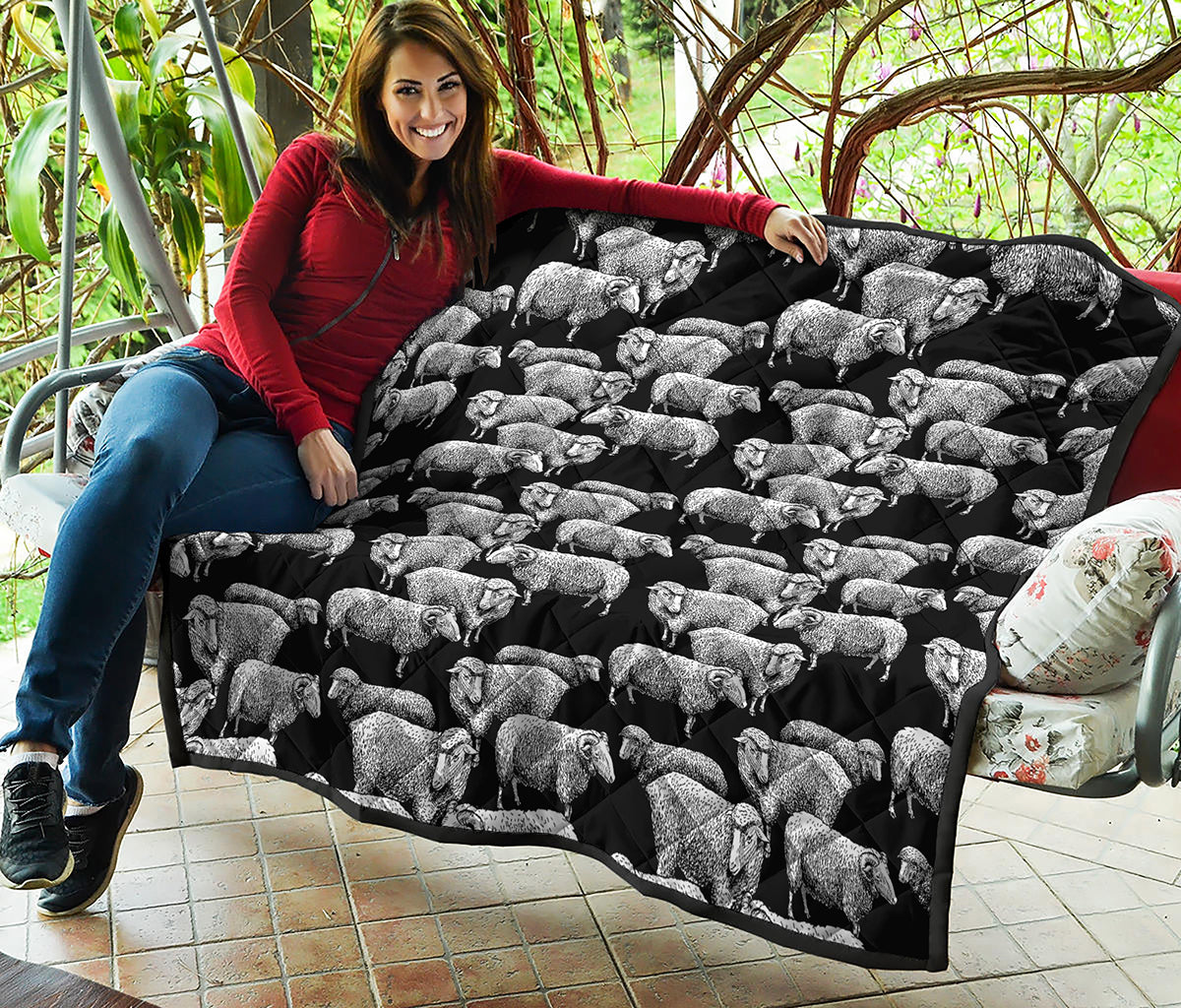 Black And White Sheep Pattern Print Quilt