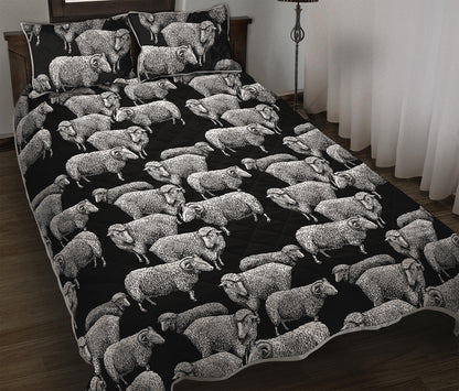 Black And White Sheep Pattern Print Quilt Bed Set