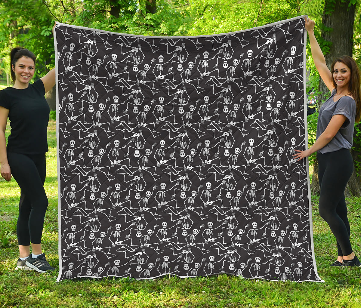 Black And White Skeleton Pattern Print Quilt
