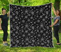 Black And White Snowflake Pattern Print Quilt