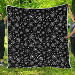 Black And White Snowflake Pattern Print Quilt
