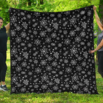 Black And White Snowflake Pattern Print Quilt