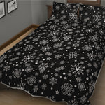 Black And White Snowflake Pattern Print Quilt Bed Set