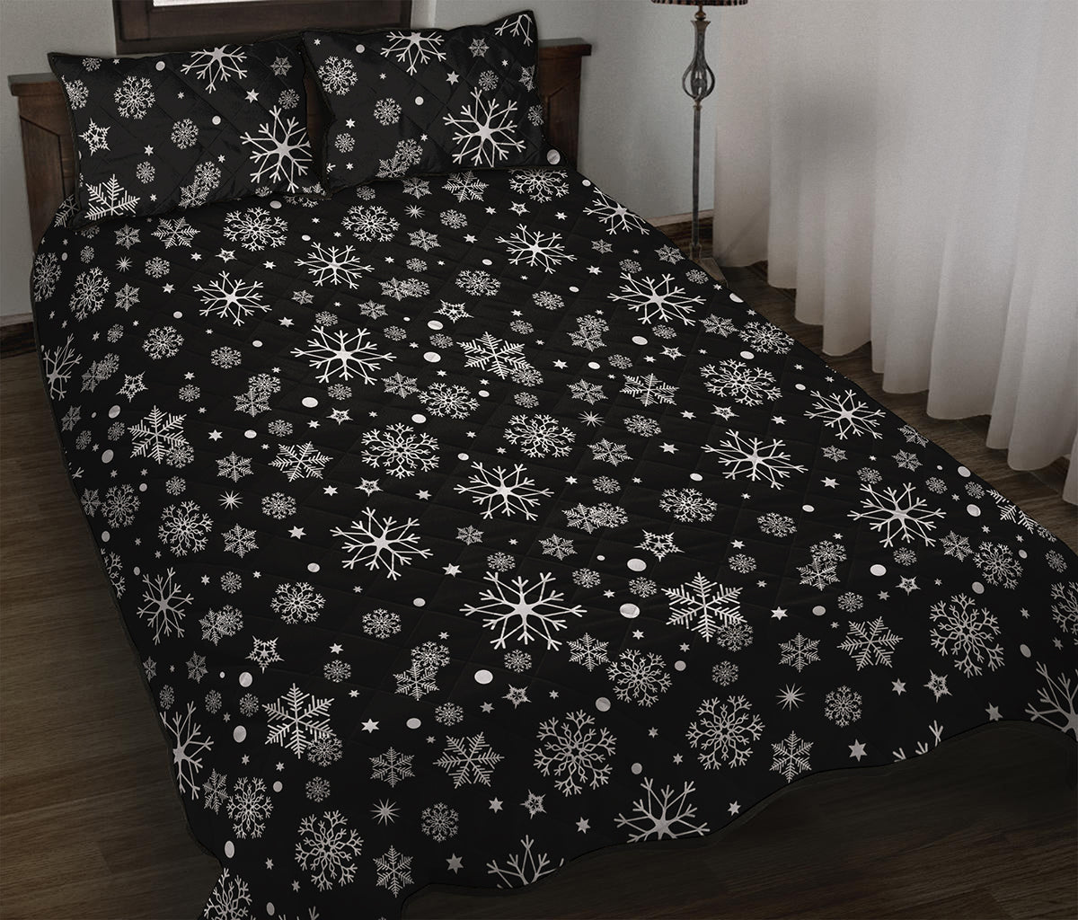 Black And White Snowflake Pattern Print Quilt Bed Set