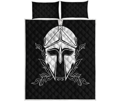 Black And White Spartan Helmet Print Quilt Bed Set