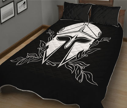 Black And White Spartan Helmet Print Quilt Bed Set