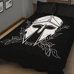 Black And White Spartan Helmet Print Quilt Bed Set