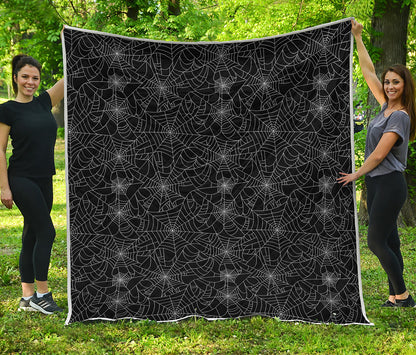 Black And White Spider Web Pattern Print Quilt