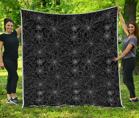 Black And White Spider Web Pattern Print Quilt