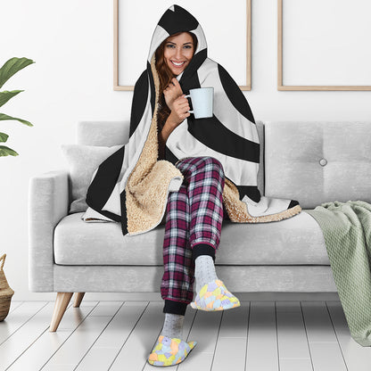 Black And White Spiral Illusion Print Hooded Blanket