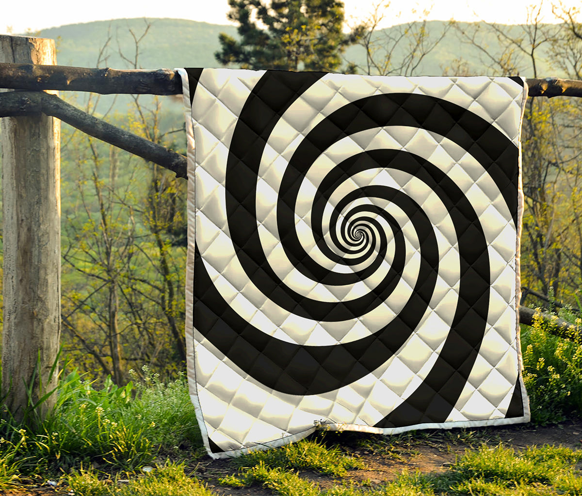 Black And White Spiral Illusion Print Quilt