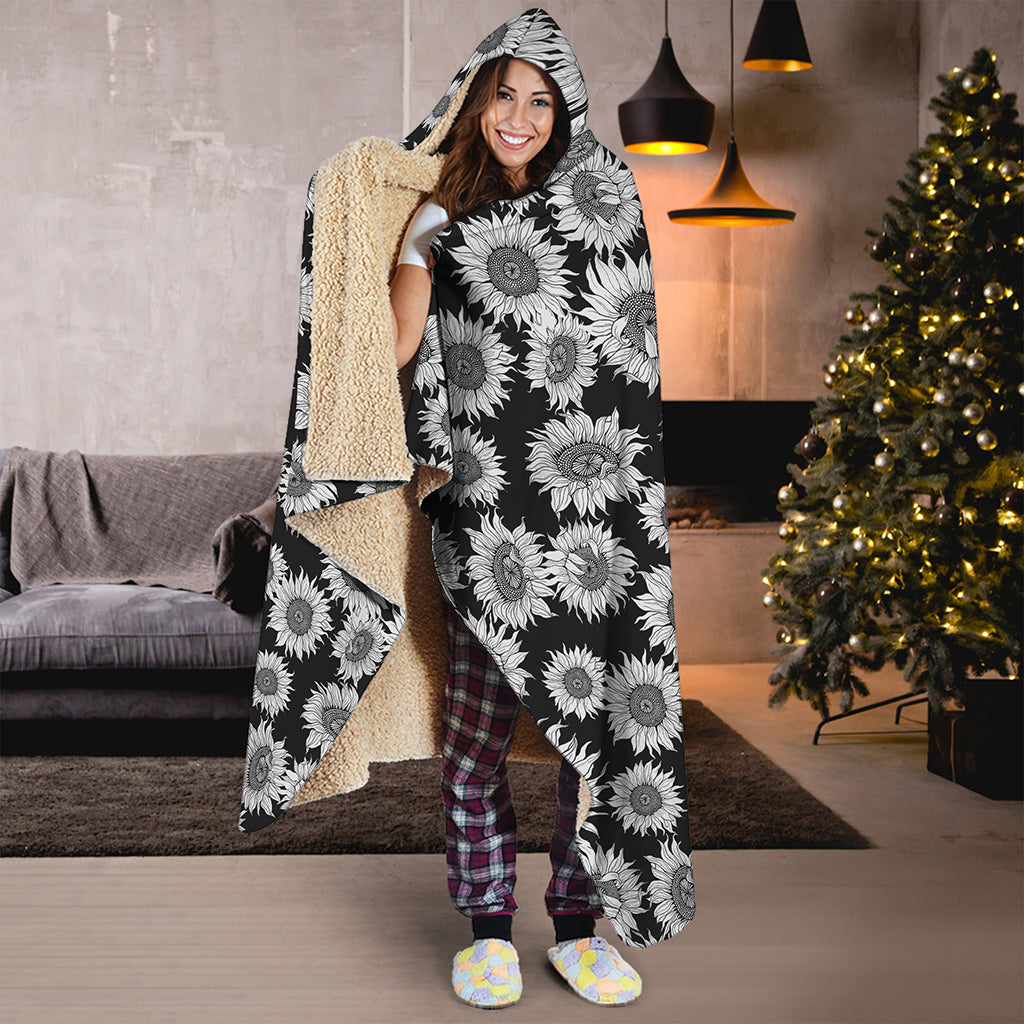 Black And White Sunflower Pattern Print Hooded Blanket