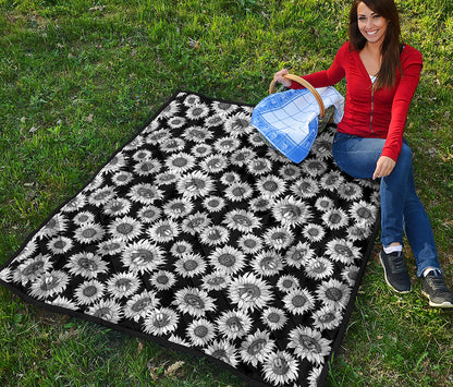 Black And White Sunflower Pattern Print Quilt