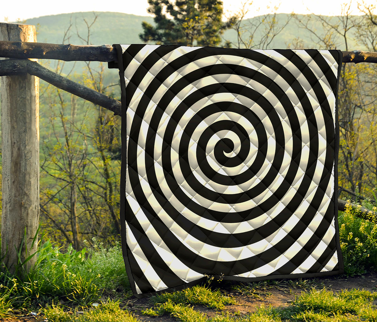 Black And White Swirl Illusion Print Quilt