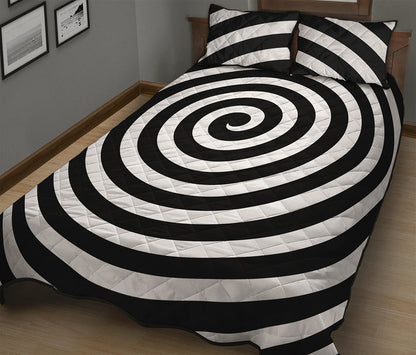 Black And White Swirl Illusion Print Quilt Bed Set