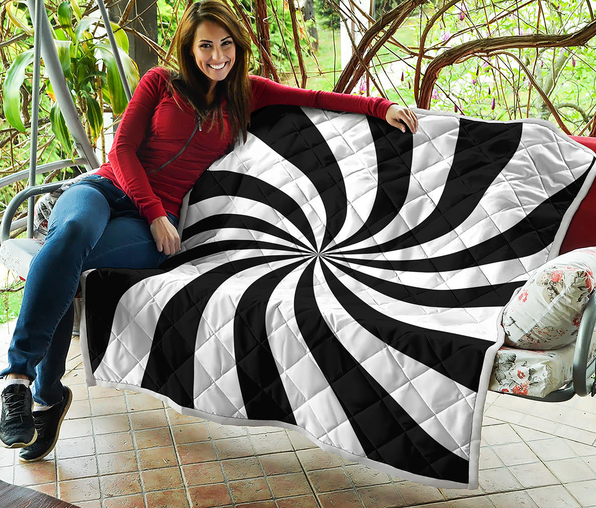Black And White Swirl Print Quilt