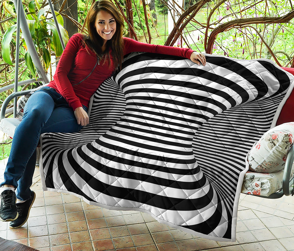 Black And White Torus Illusion Print Quilt
