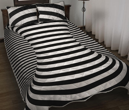 Black And White Torus Illusion Print Quilt Bed Set