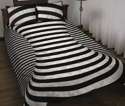 Black And White Torus Illusion Print Quilt Bed Set