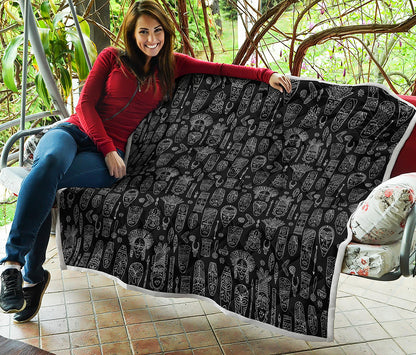 Black And White Totem Pattern Print Quilt
