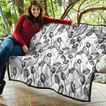 Black And White Tulip Pattern Print Quilt