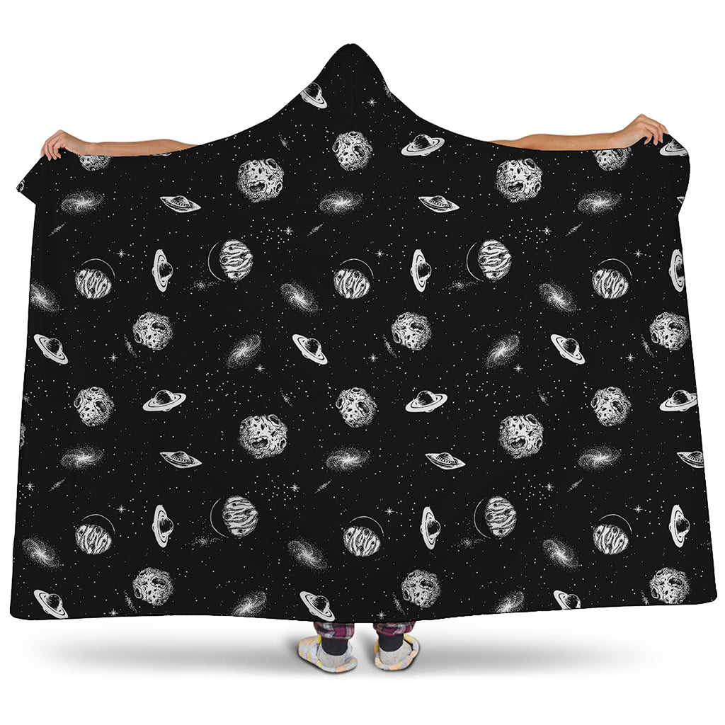 Black And White UFO Pattern Print Hooded Blanket