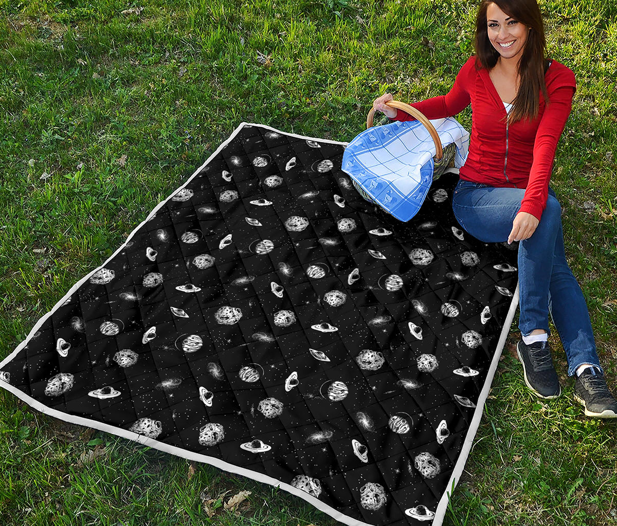 Black And White UFO Pattern Print Quilt