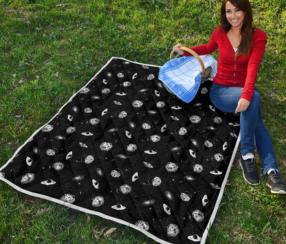 Black And White UFO Pattern Print Quilt