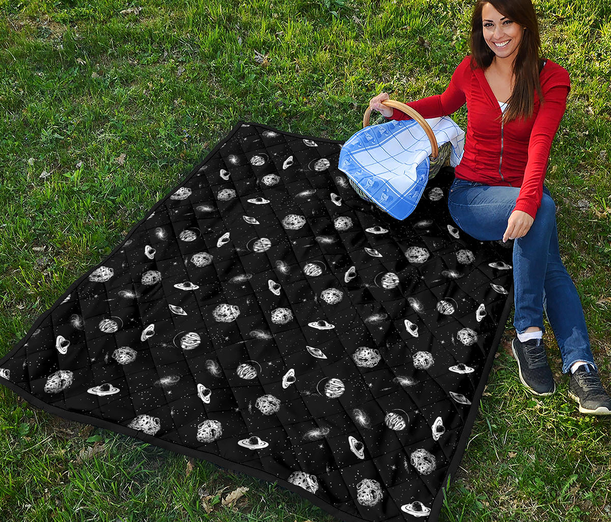 Black And White UFO Pattern Print Quilt