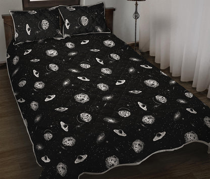 Black And White UFO Pattern Print Quilt Bed Set