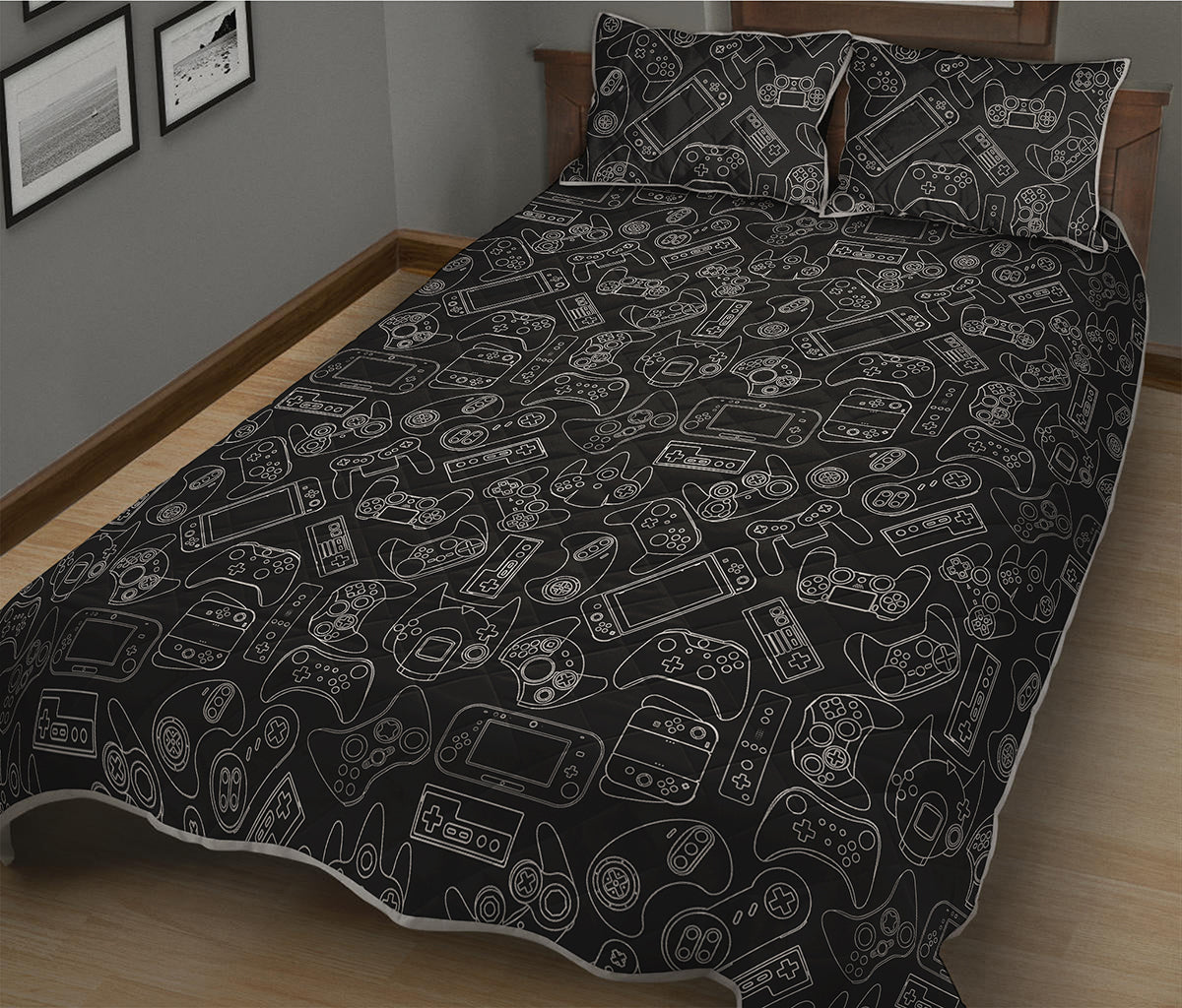 Black And White Video Game Pattern Print Quilt Bed Set