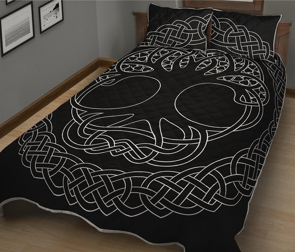 Black And White Viking Yggdrasil Print Quilt Bed Set