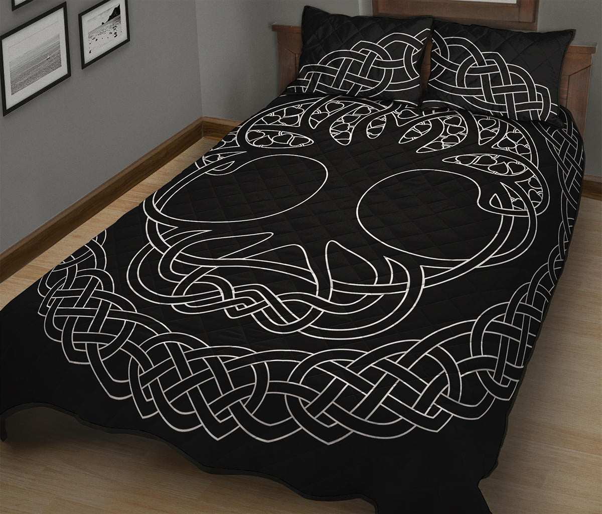 Black And White Viking Yggdrasil Print Quilt Bed Set