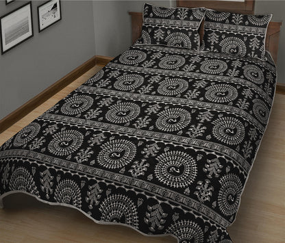 Black And White Warli Tribal Print Quilt Bed Set