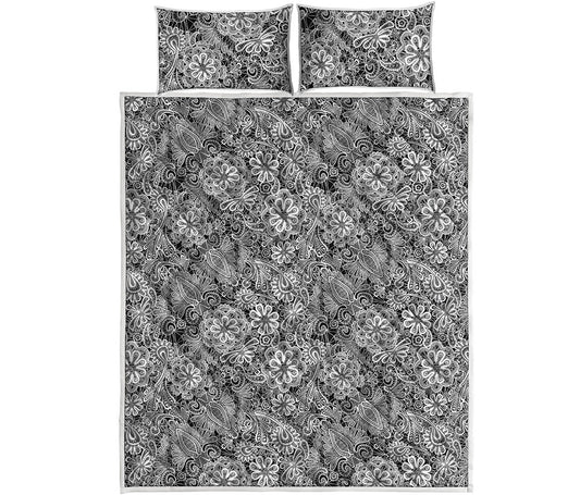 Black And White Western Flower Print Quilt Bed Set