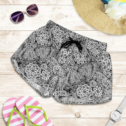 Black And White Western Flower Print Women's Shorts
