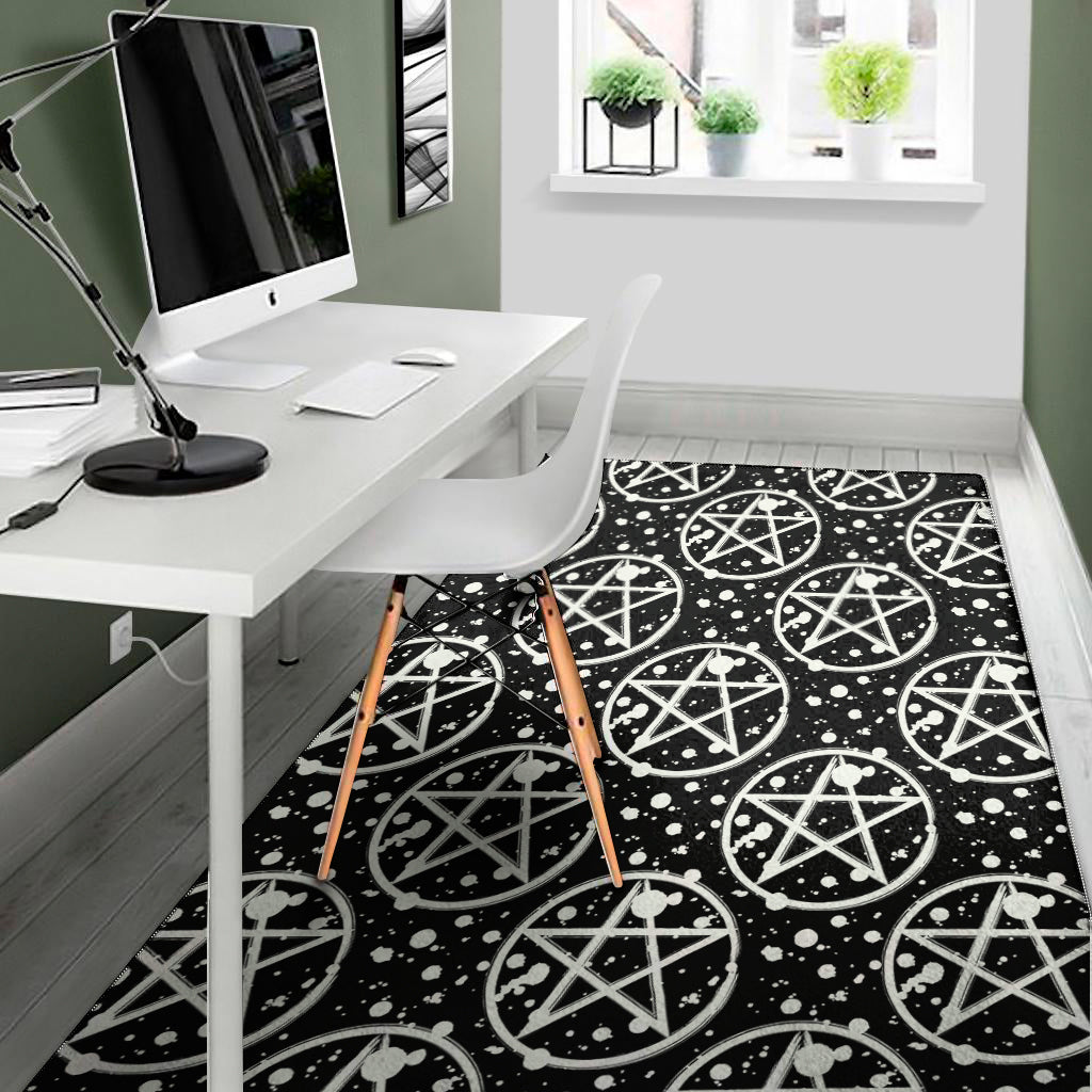 Black And White Wicca Pentagram Print Area Rug