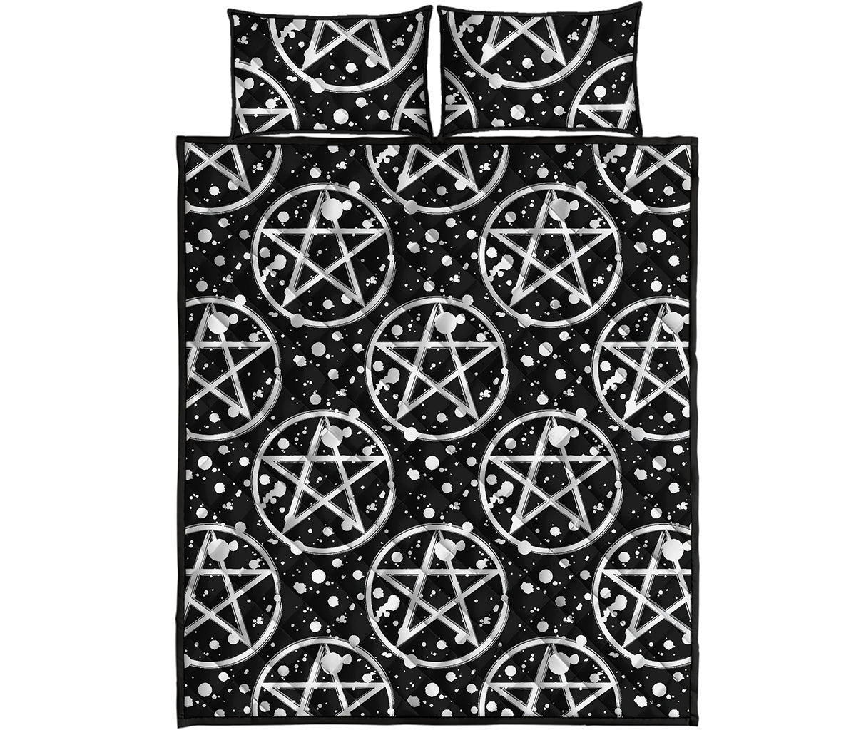 Black And White Wicca Pentagram Print Quilt Bed Set
