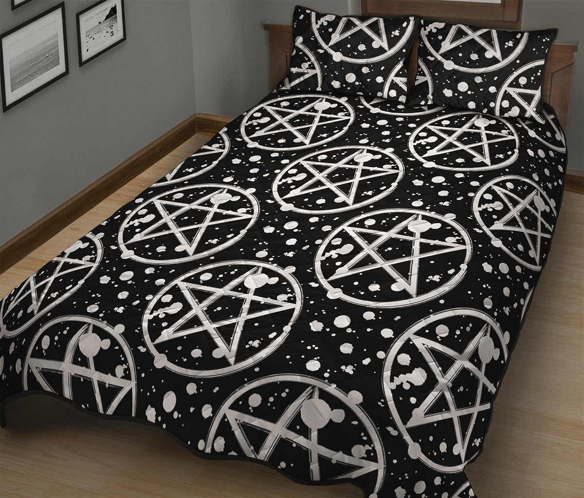 Black And White Wicca Pentagram Print Quilt Bed Set