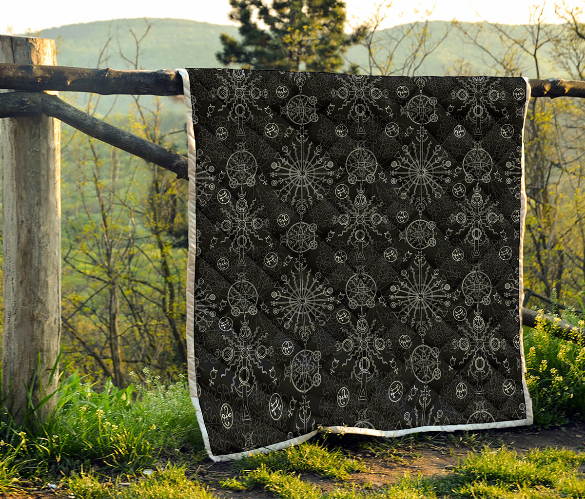 Black And White Wiccan Mystic Print Quilt